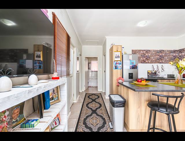 2 BEDROOM HOUSE TO LET IN RIVERGATE